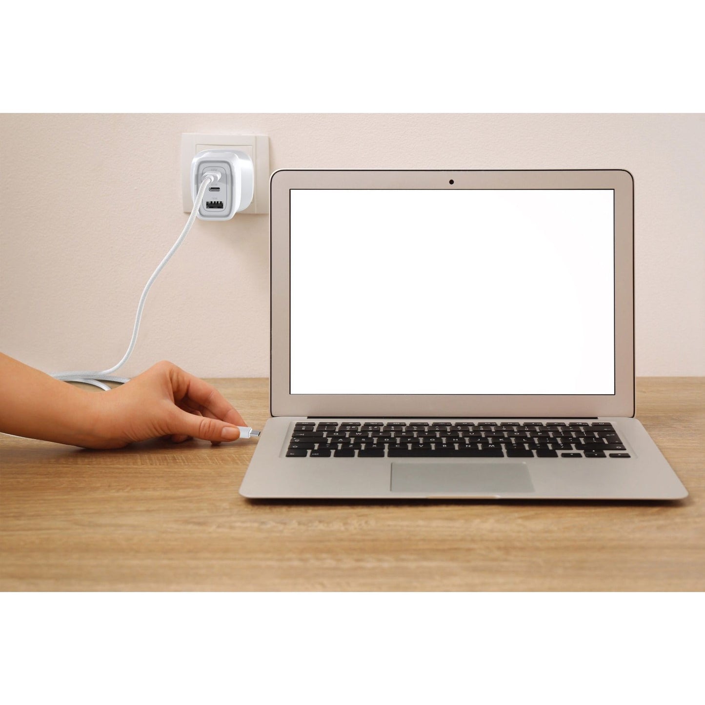 67W Multi-Port Laptop & Mobile Phone Charging Kit with USB-C to USB-C (GaN III)